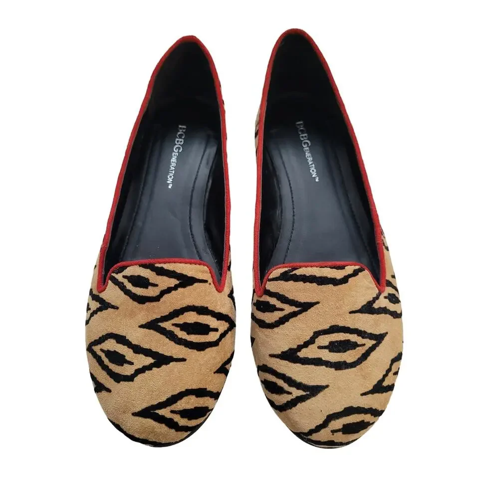 BCBGeneration Black and Tan Animal Print Flats, sz. 6 1/2
